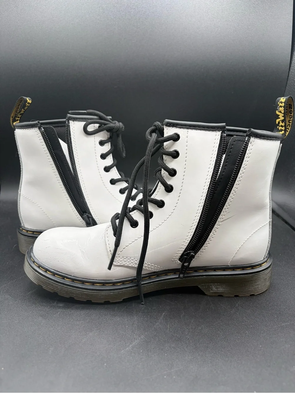 Dr Martens Big Kids Youth Size 4 White Leather Combat Boots 1460 J